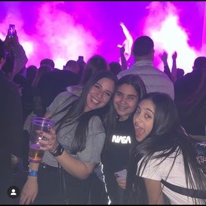 Meet your Posher, Destiny